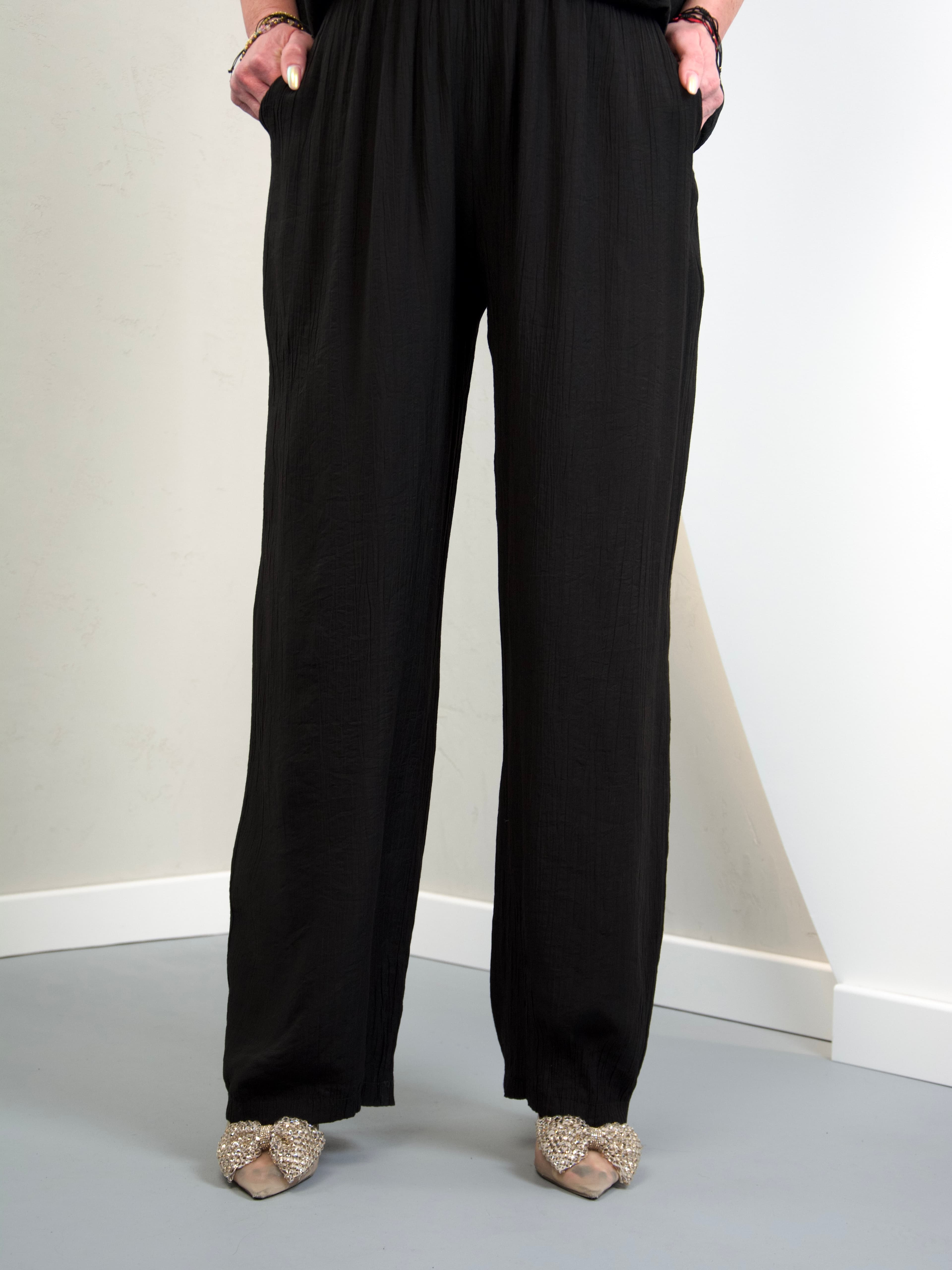 Wide-leg trousers