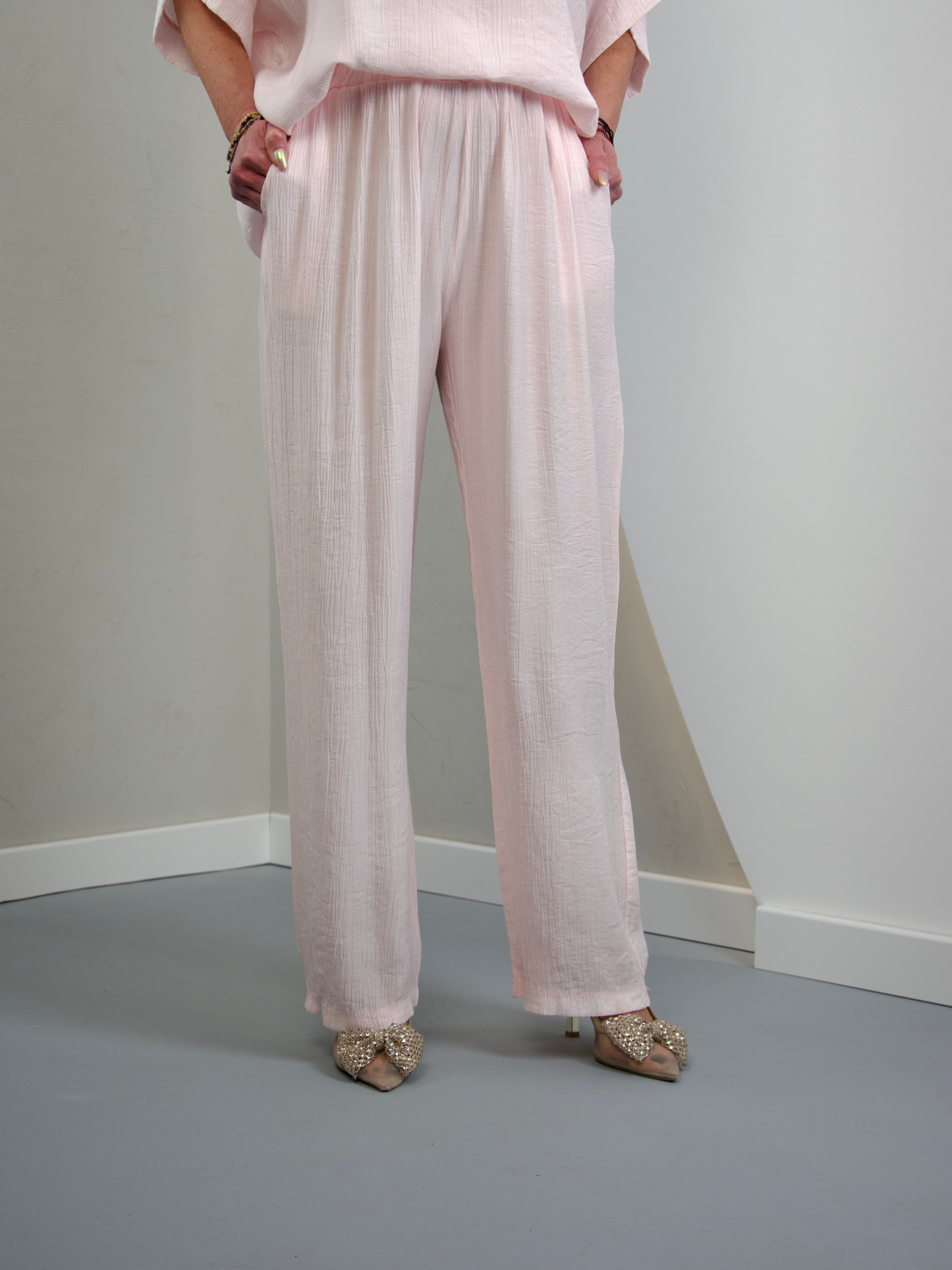 Wide-leg trousers