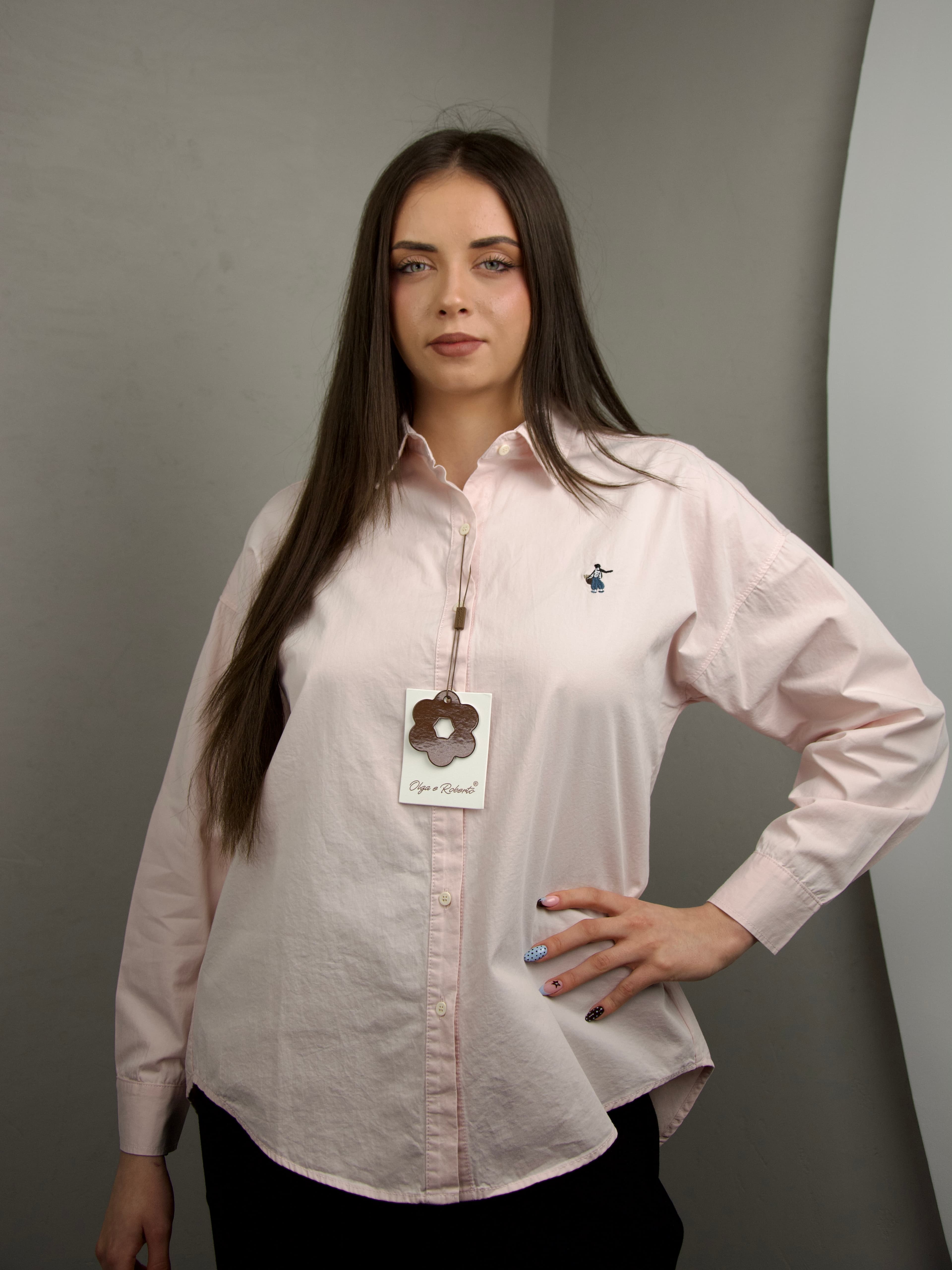 Koszula gładka z delikatnym haftem