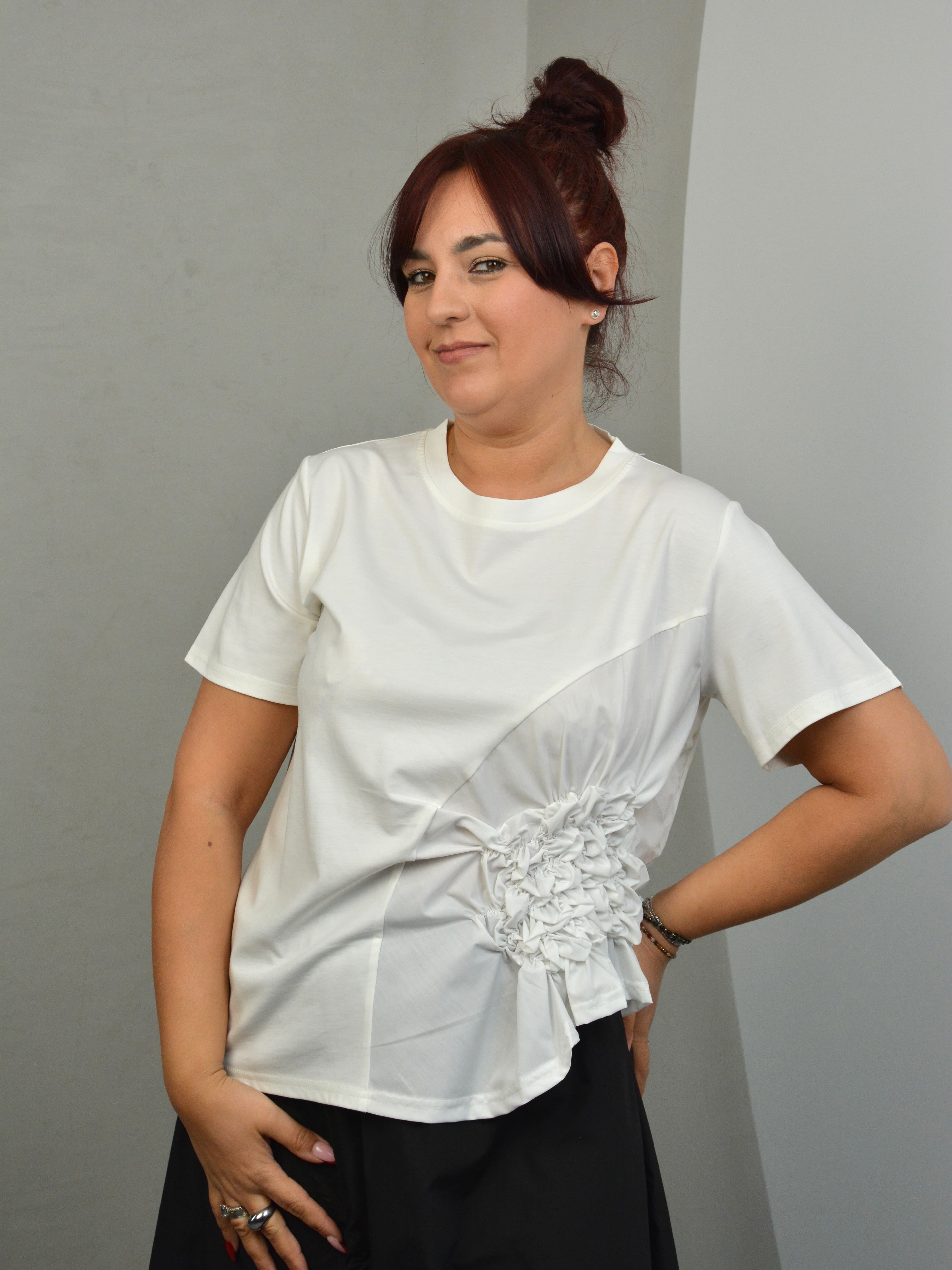 Bluzka z ozdobnym marszczeniem