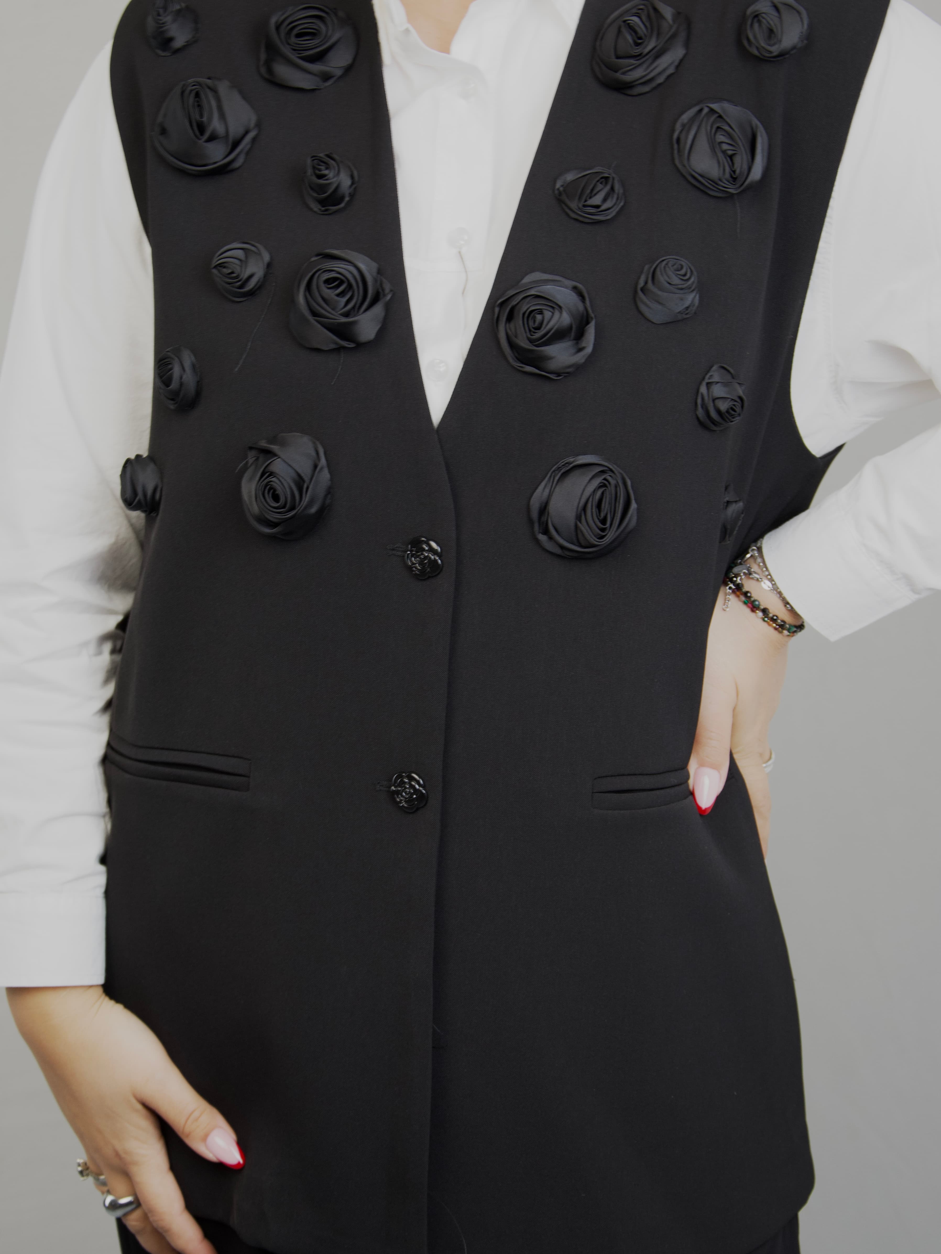 Kamizelka z różami