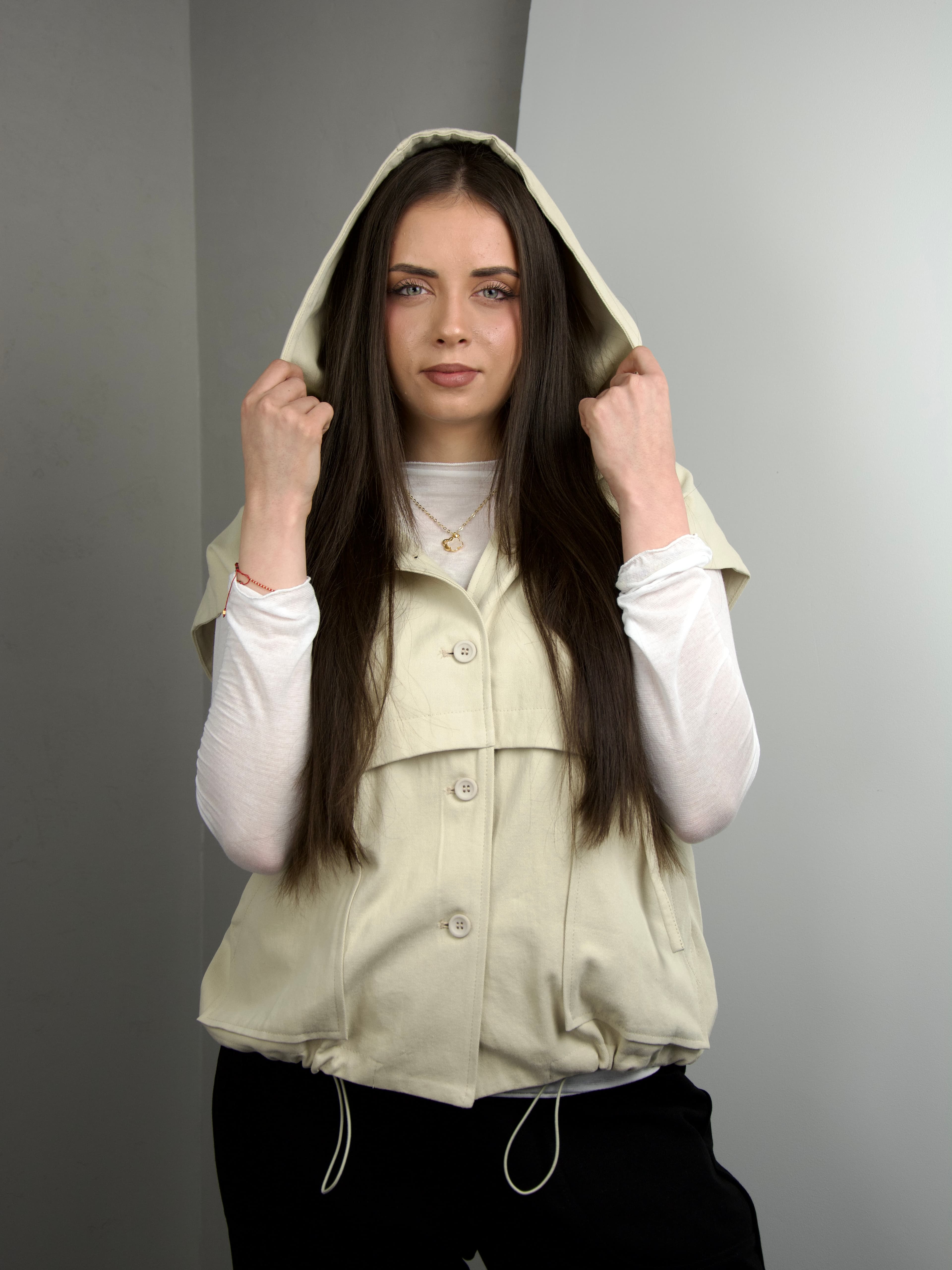 Kamizelka z kapturem