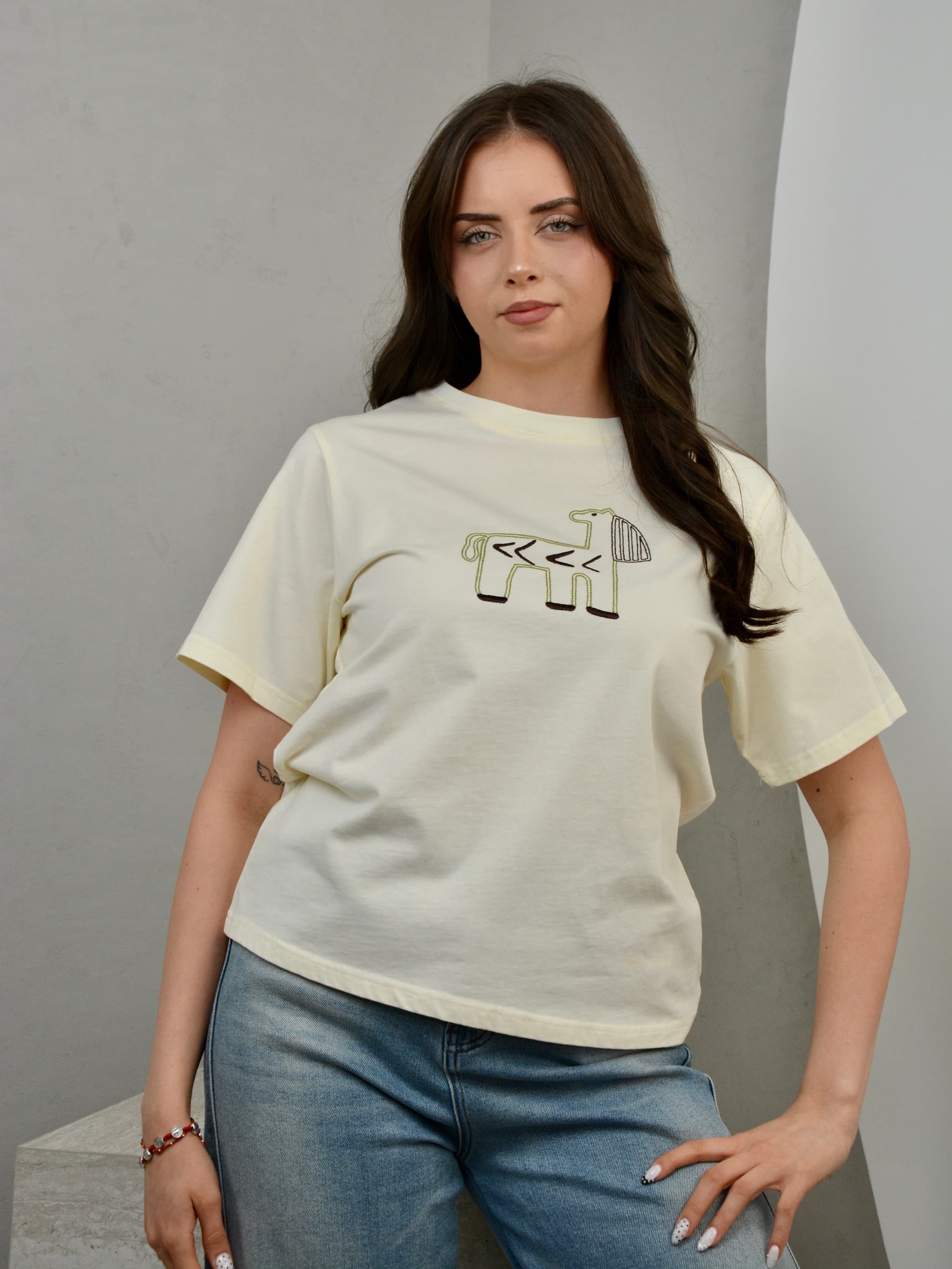 T-shirt z koniem