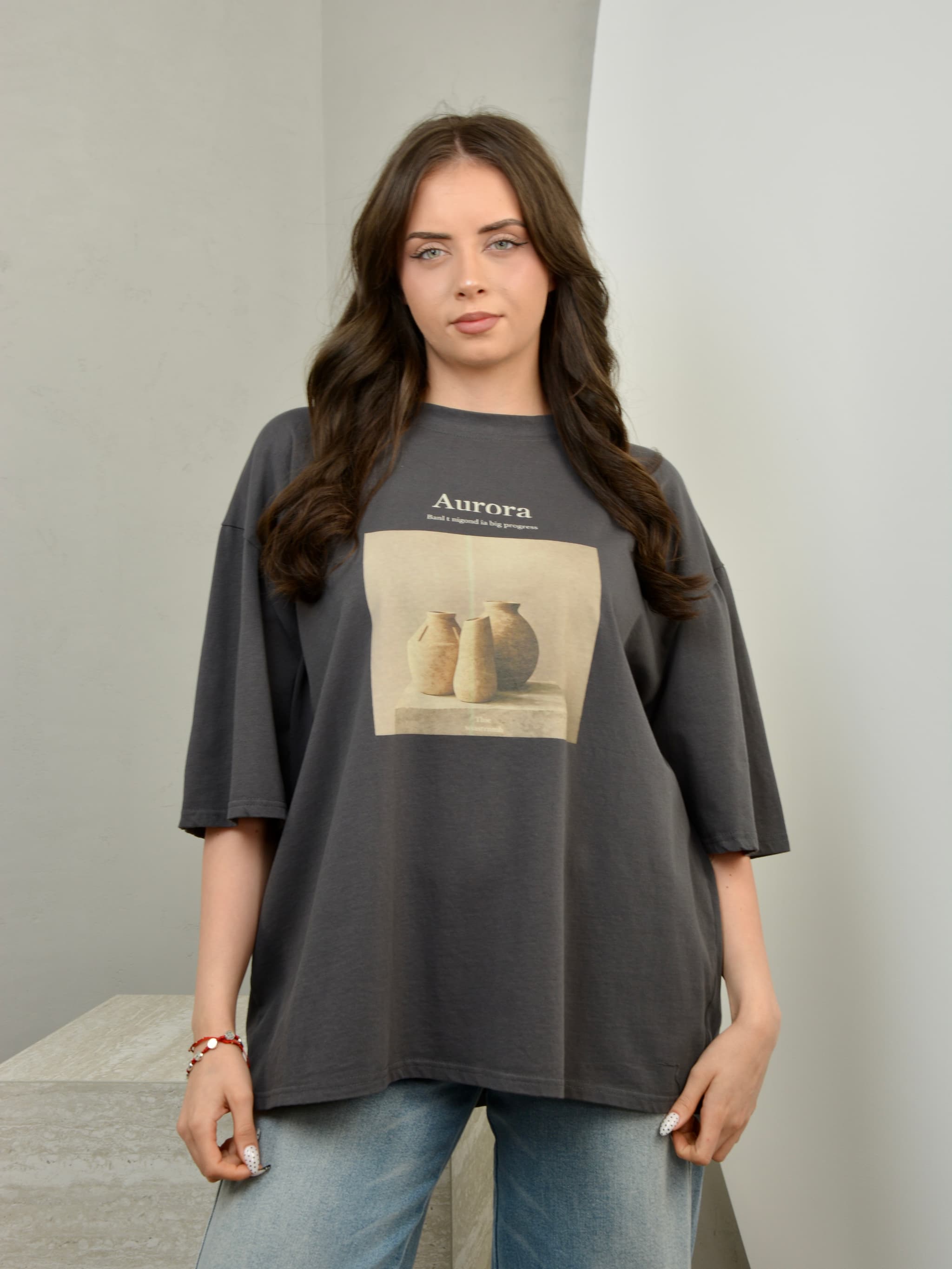 T-shirt z dzbanami