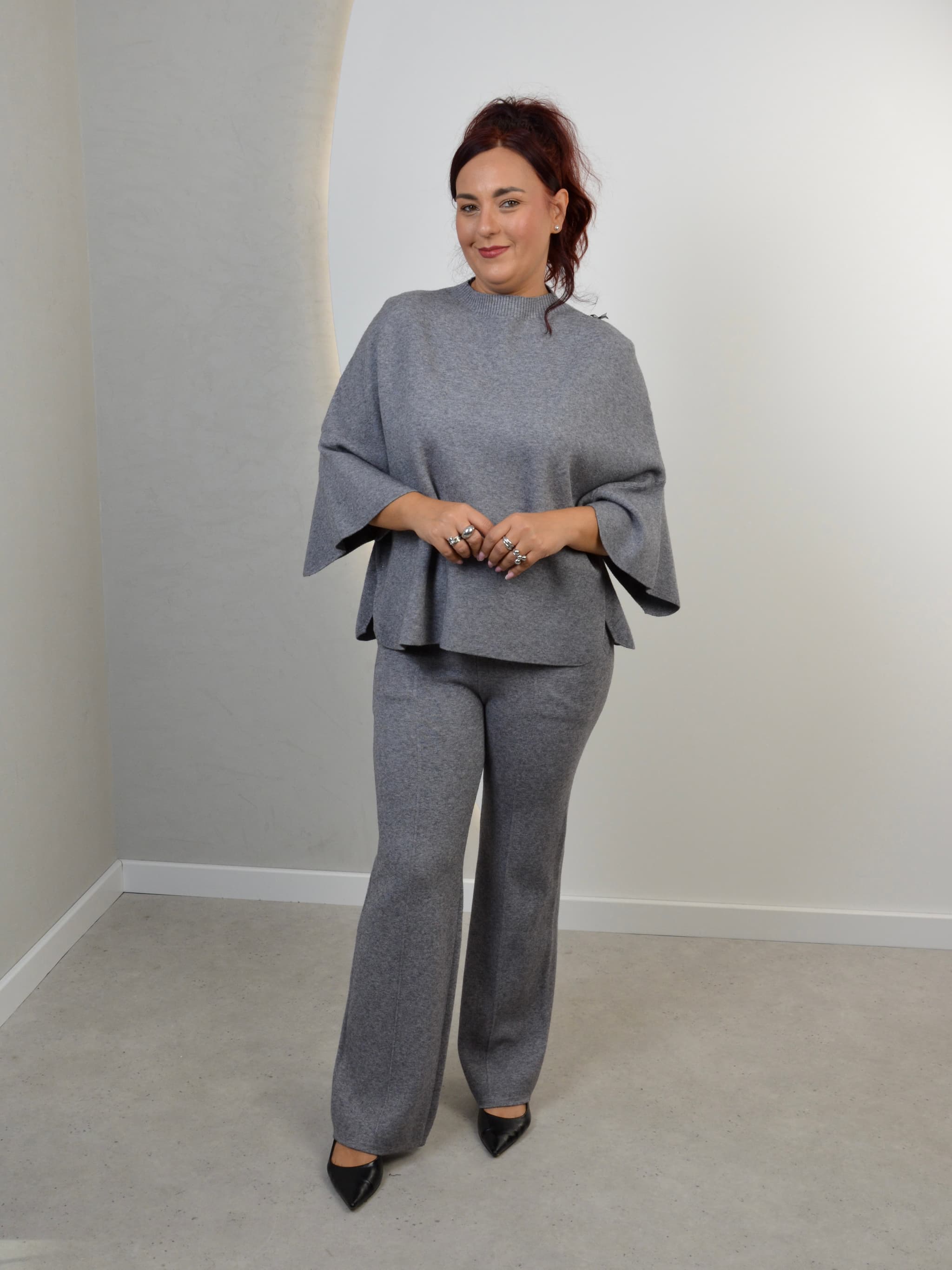 Komplet dzianinowy sweter+ spodnie