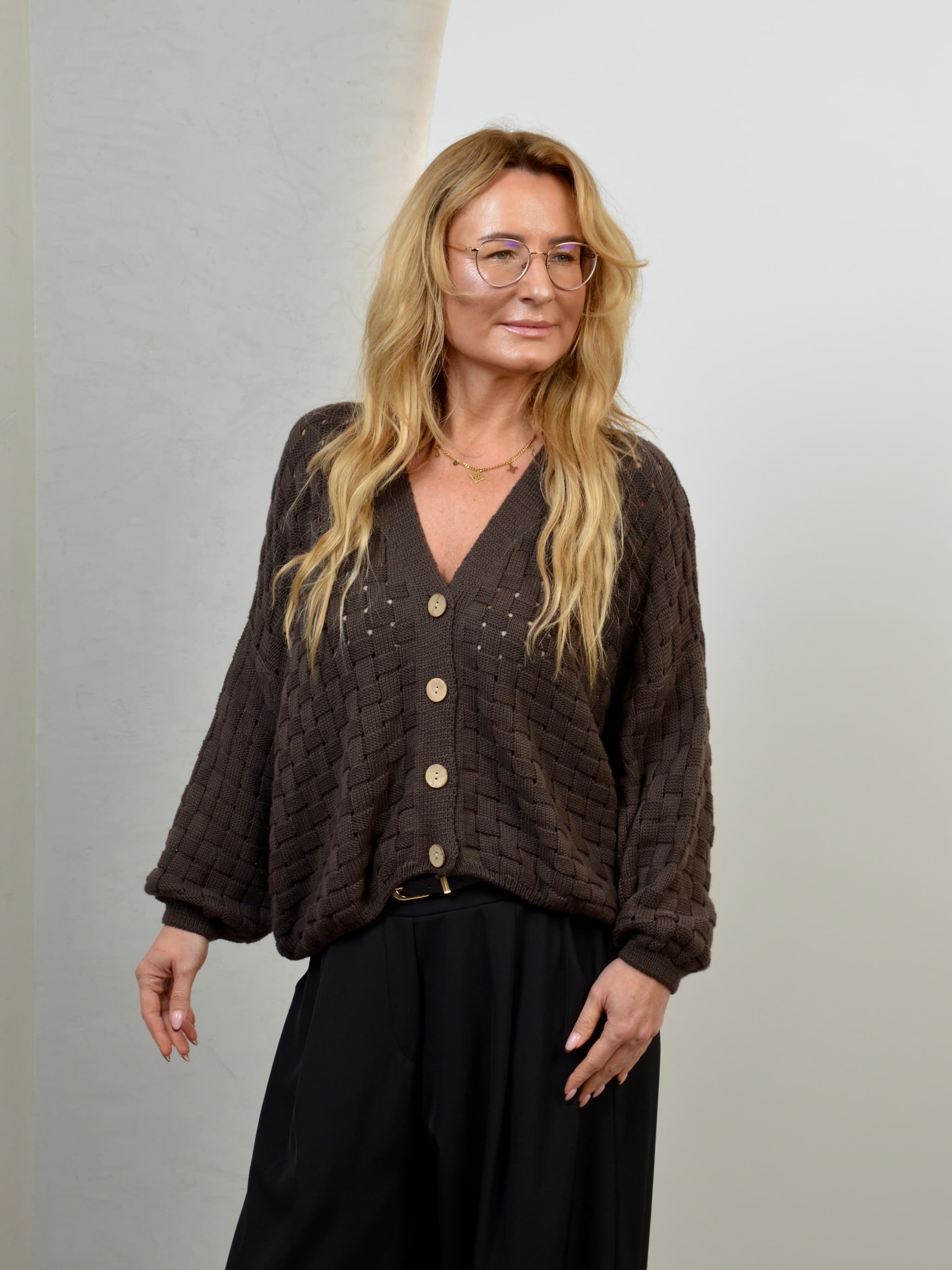 Sweter z bawełny w pleciony wzór